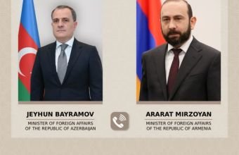 Ceyhun Bayramovla Ararat Mirzoyan arasında telefon danışığı olub