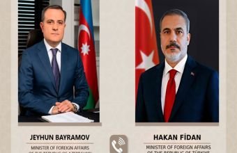 Ceyhun Bayramovla Hakan Fidan arasında telefon danışığı aparılıb