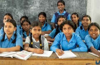 Dünyada məktəbə getməyən uşaqların sayı artır