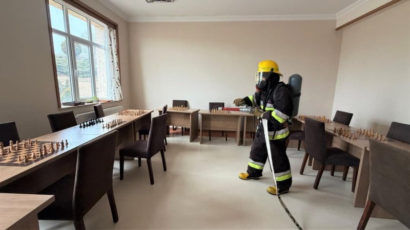 FHN Şahbuz şəhər 2 nömrəli tam orta məktəbində təlim keçirib -