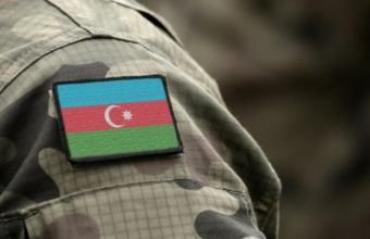 Hərbçilərə maaşdan əlavə hansı ödənişlər verilir?