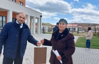 Horovlu kəndində daha 30 ailəyə evlərinin açarları təqdim olunub