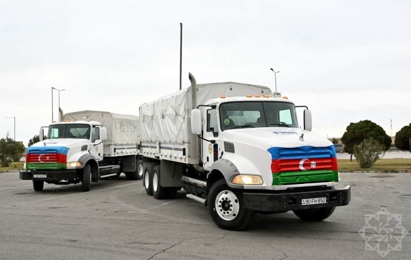 İrana 30 tona yaxın humanitar yardım göndərilib