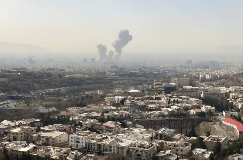 İsrail Ordusu eyni anda Tehran və Beyruta zərbələr endirir