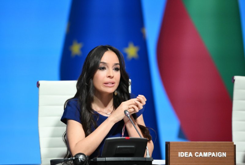 Leyla Əliyeva “Yaşıl enerji layihələri” sessiyasında çıxış edib