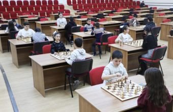 Məktəblilərin şahmat üzrə muxtar respublika birinciliyində qaliblər bəlli olub -