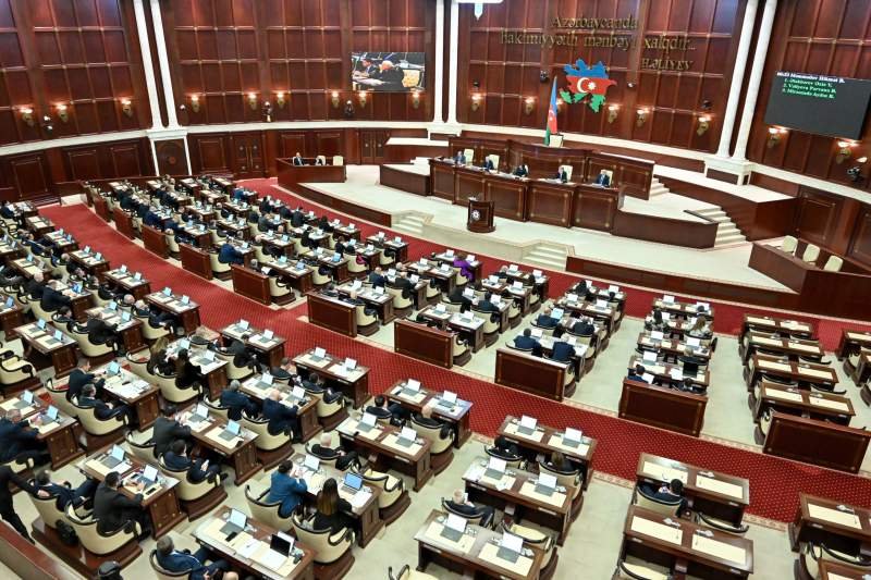 Milli Məclisin növbəti plenar iclası başlayıb