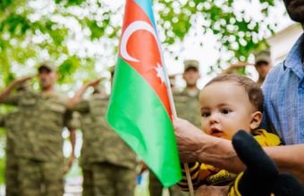 Müddətli hərbi xidmətdə sosial yardım alan hərbçilərin övlad sayı açıqlanıb