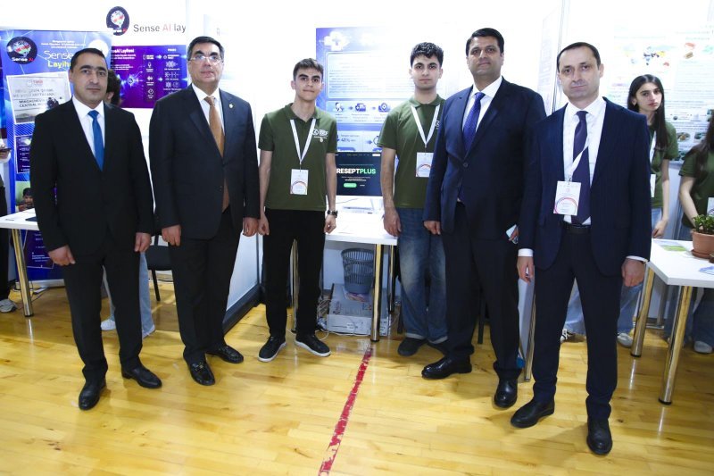 NDU nəzdində Gimnaziyanın komandası “Sabahın alimləri” müsabiqəsində I yerin qalibi olub -