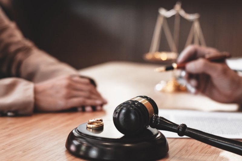 Nikaha hansı hallarda xitam verilir? -