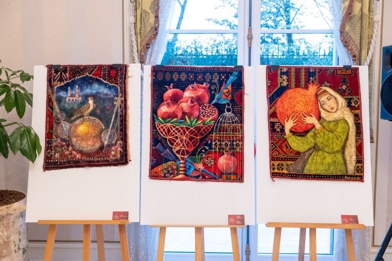 Parisdə Azərbaycan xalçaları nümayiş olunub