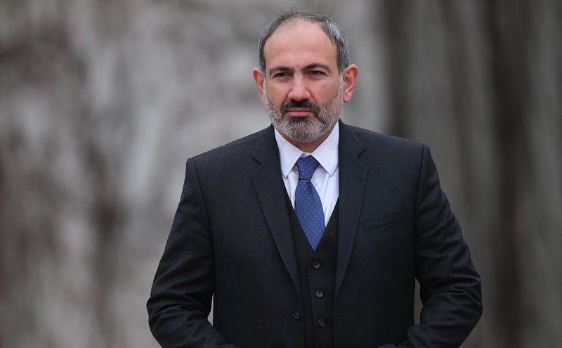 Paşinyan Erməni Apostol Kilsəsini Azərbaycanla müharibəni qızışdırmaq cəhdində ittiham edib