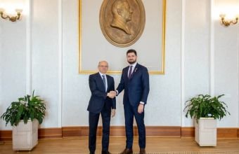 Pərviz Şahbazov Dorin Junqietu ilə görüşüb