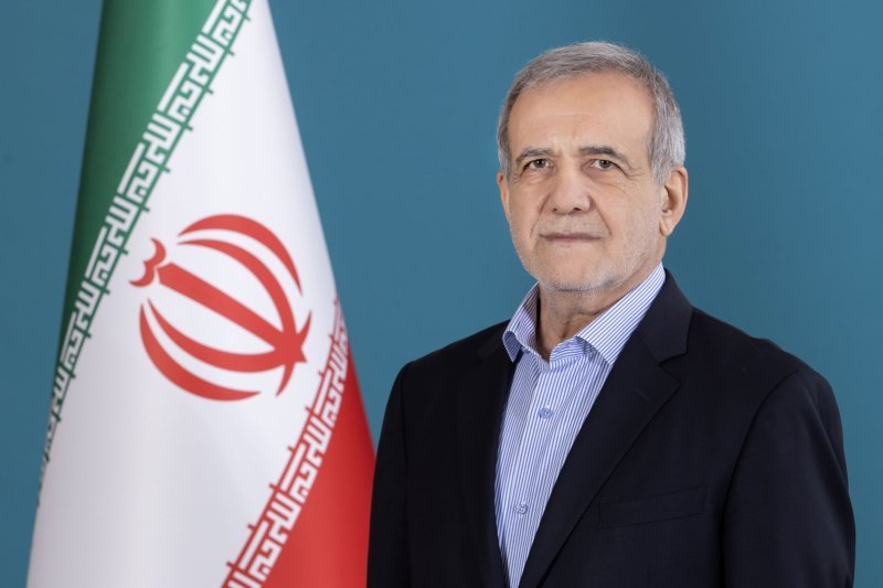 Pezeşkian İlham Əliyevə İrana humanitar yardımla bağlı niyyətinə görə minnətdarlığını bildirib