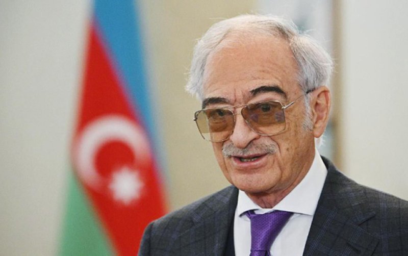 Polad Bülbüloğlu müəllimlərin şikayətindən danışdı