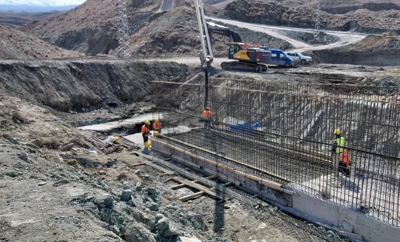 Qarsda Naxçıvana bağlanacaq dəmiryol layihəsi üzrə depo tikilir