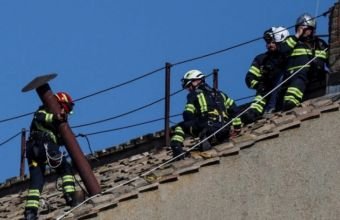 Qonşunun tüstü borusunu sizin həyətyanı sahəyə çıxarması qanunidirmi? -