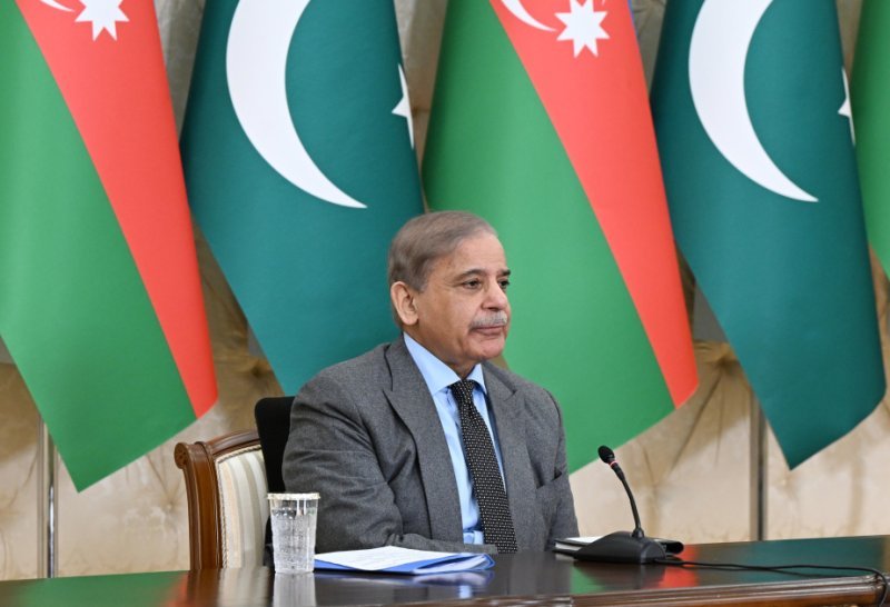 Şahbaz Şərif İranın Azərbaycana dron hücumu ilə bağlı ciddi narahatlığını ifadə edib