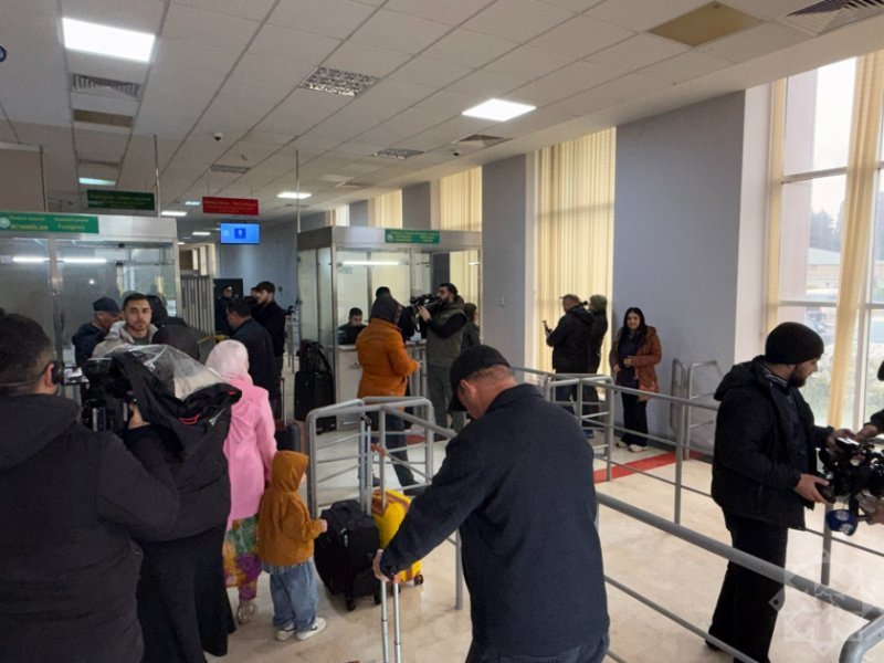 Son üç saatda İrandan Azərbaycana 30-a yaxın şəxs təxliyə edilib