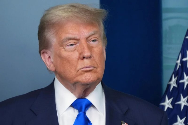 Tramp ABŞ-nin Ər-Riyaddakı səfirliyinə hücuma cavab veriləcəyini bildirib