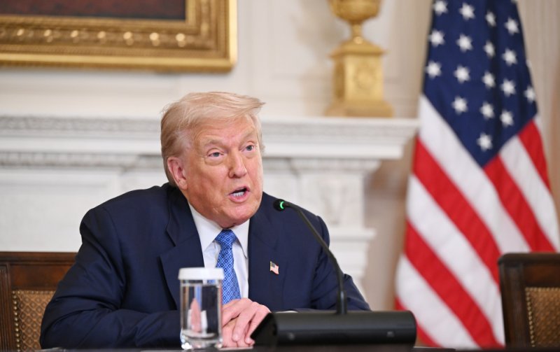 Tramp İrana xəbərdarlıq etdi