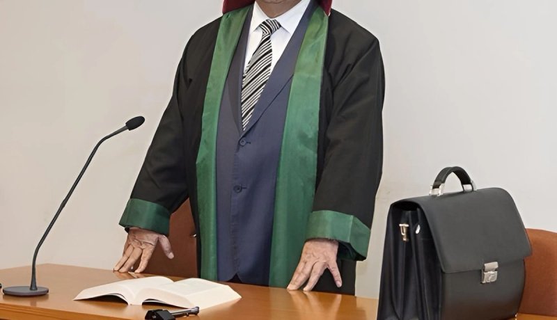 Vəkillərə 27 milyon manat ödəniş edilib