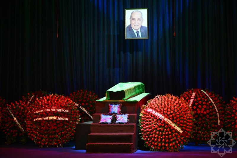 Xalq artisti Rasim Balayevlə vida mərasimi keçirilir