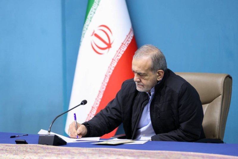 Xameneinin ölümündən sonra İrana rəhbərlik edəcək şəxslərin kimliyi açıqlanıb