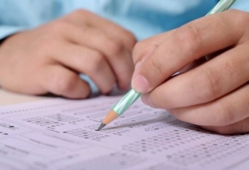 Xaricdə ali təhsil almış şəxslər üçün peşə tanınması üzrə imtahan keçirilib