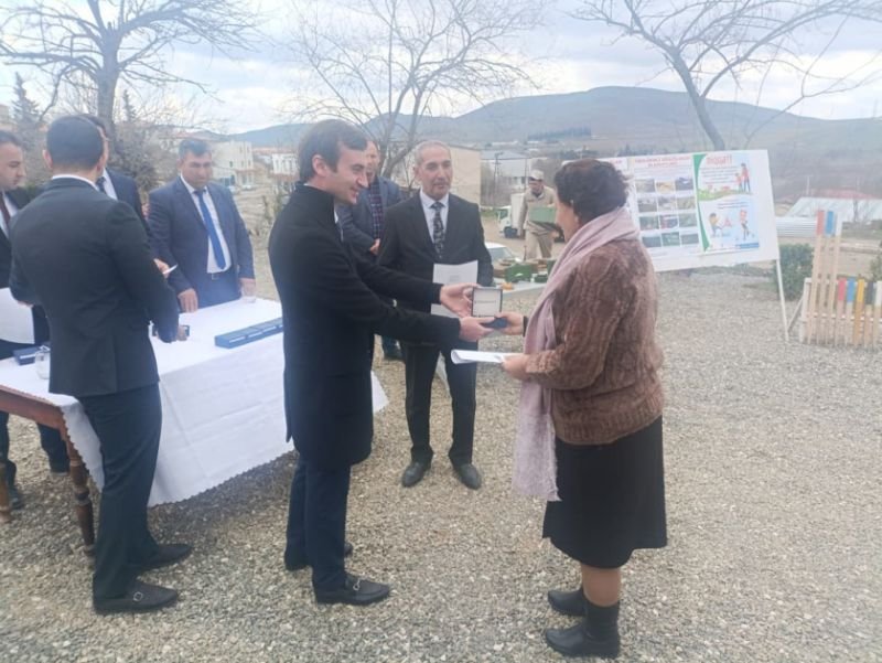 Xocavənd kəndində daha 11 ailəyə evlərinin açarları təqdim olunub -