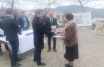 Xocavənd kəndində daha 11 ailəyə evlərinin açarları təqdim olunub -