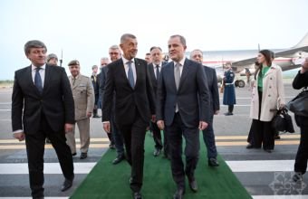 Andrey Babiş Azərbaycana rəsmi səfərə gəlib