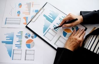 Azərbaycan iqtisadiyyatı cüzi kiçilib