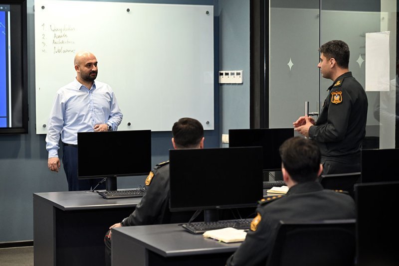 Azərbaycan Ordusunda kibertəhlükəsizlik üzrə mütəxəssislərin peşəkarlığı artırılır