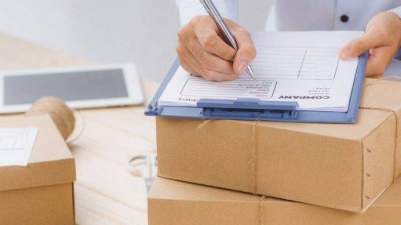 Azərbaycanda malların gömrük dəyəri manatla bəyan ediləcək