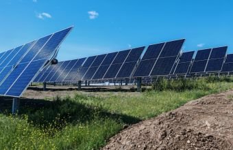 Cəbrayılda Şəfəq layihəsi çərçivəsində ilk günəş paneli quraşdırıldı