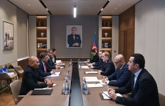 Ceyhun Bayramov Hindistan XİN-in qərb üzrə katibi ilə görüşüb