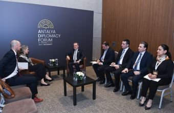 Ceyhun Bayramov Maqdalena Qrono ilə görüşüb