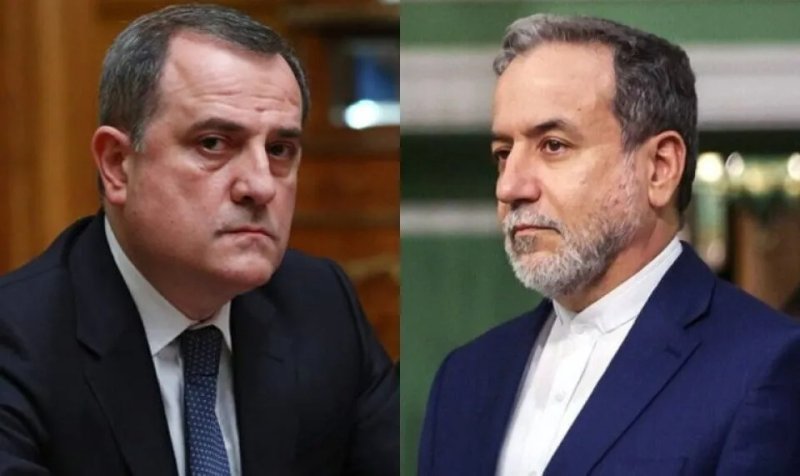 Ceyhun Bayramov və Abbas Əraqçi telefonla danışıb