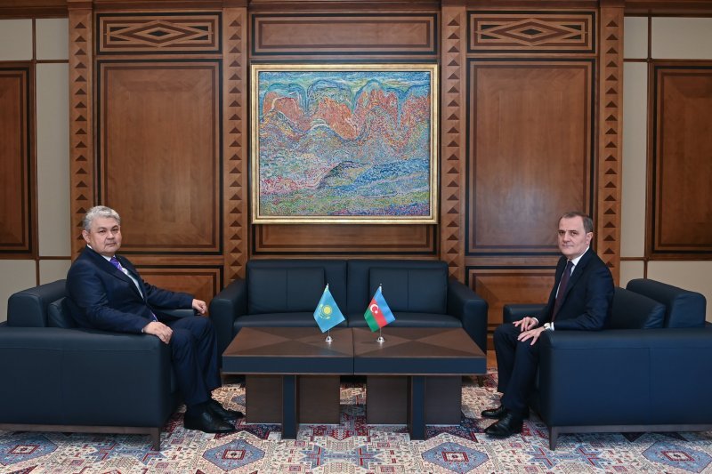 Ceyhun Bayramovla qazaxıstanlı həmkarı arasında təkbətək görüş keçirilir