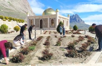 Culfada tarixi abidələrdə ekoloji aksiya keçirilib -