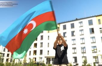 Doğma yurdda xoşbəxt uşaqlıq -