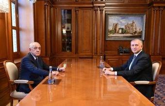Əli Əsədov Zurab Pataradze ilə görüşüb
