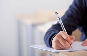 Gələn il buraxılış imtahanında şagirdlərə əlavə vaxt veriləcək