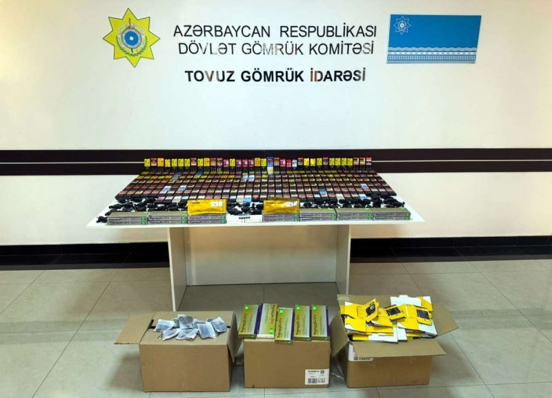 Gömrük postunda 243 ədəd mobil telefon aşkar edilib