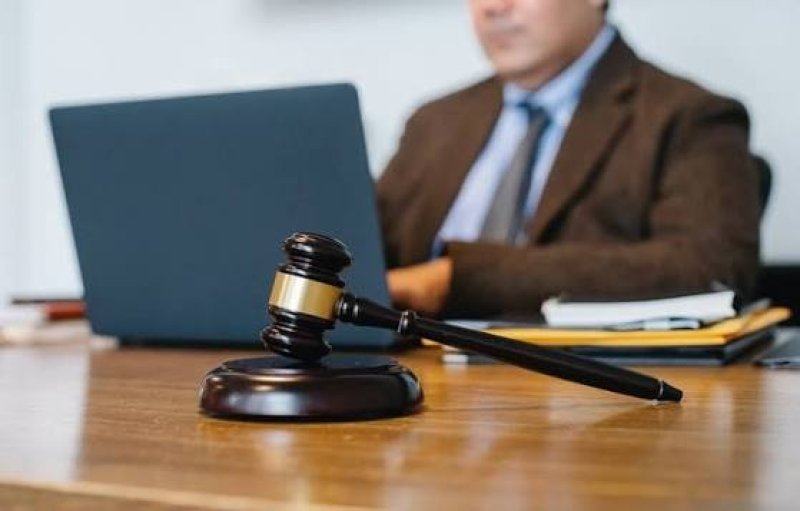 Hansı şəxslər cinayət məsuliyyətinə cəlb oluna bilər?