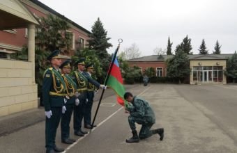 Hərbi xidməti başa vuran sərhədçi əsgərlər evlərinə yola salınıb