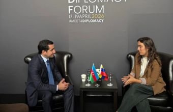 Hikmət Hacıyev Andrea Corao Faria ilə görüşüb