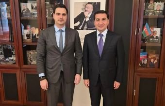 Hikmət Hacıyev  Elçin Qasımov ilə görüşüb