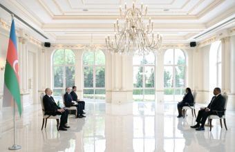 İlham Əliyev Esvatininin Azərbaycana yeni təyin olunmuş səfirini qəbul edib -